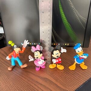 Disney Classic Characters, Mickey Minnie Donald and Goofey